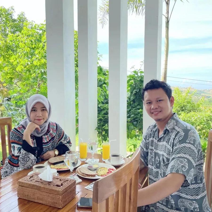 The Hill View Lombok Hotel Kuta  Exterior photo