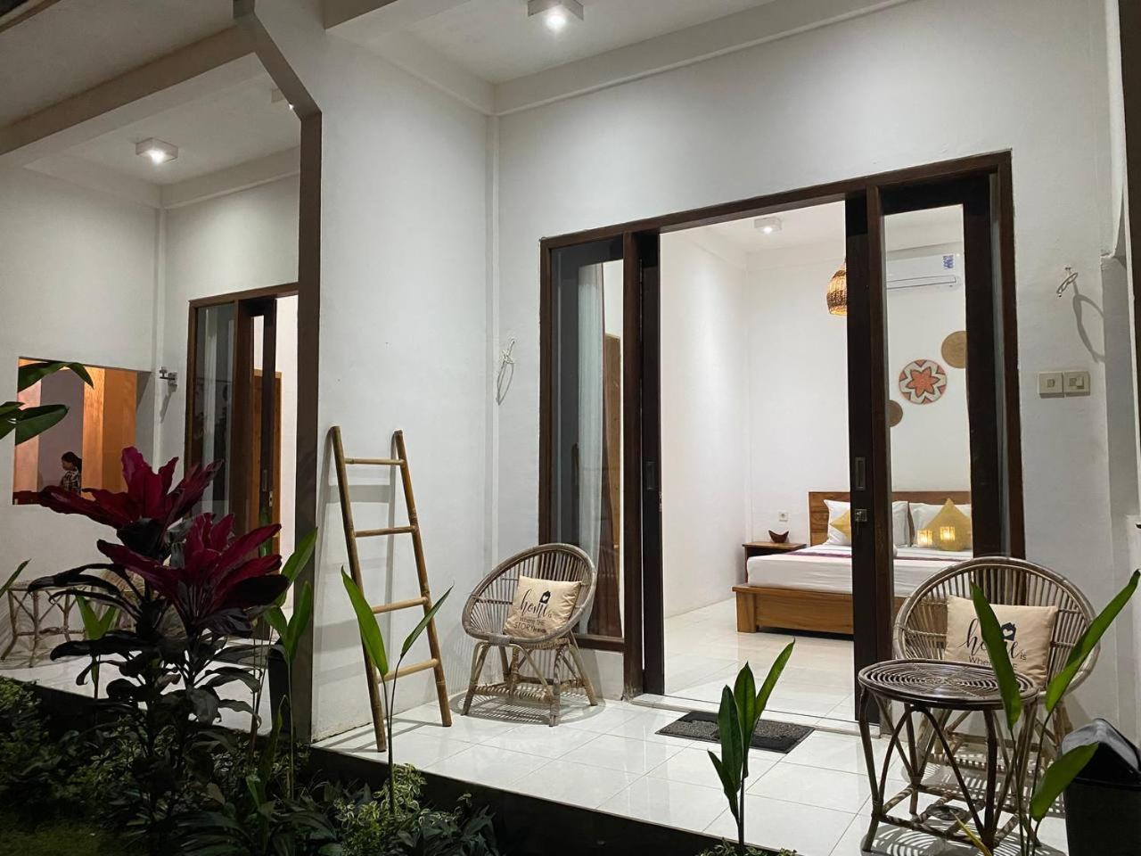 The Hill View Lombok Hotel Kuta  Exterior photo