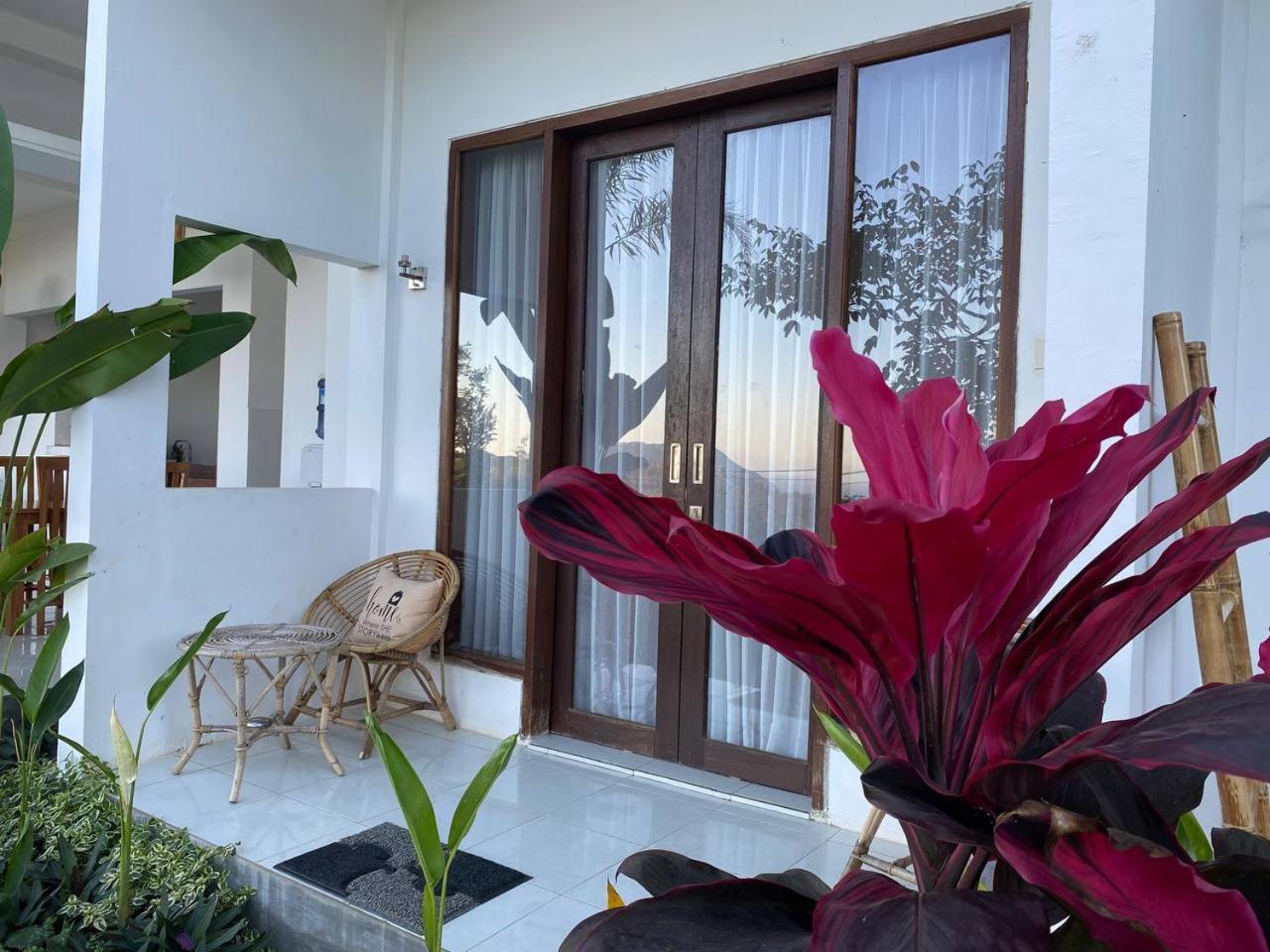 The Hill View Lombok Hotel Kuta  Exterior photo